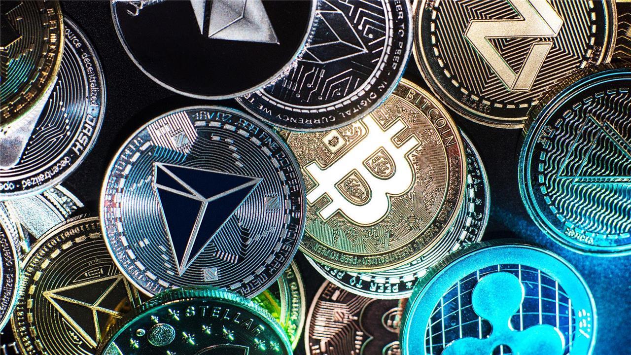 Nueva ley exige que proveedores de criptomonedas sean inscritos ante Sugef