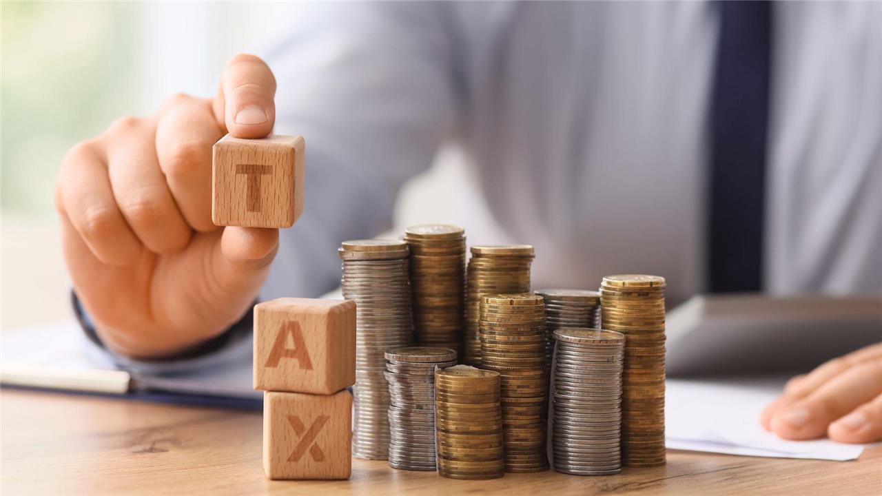 Plan fiscal se queda corto para alejar finanzas públicas de regla fiscal más estricta
