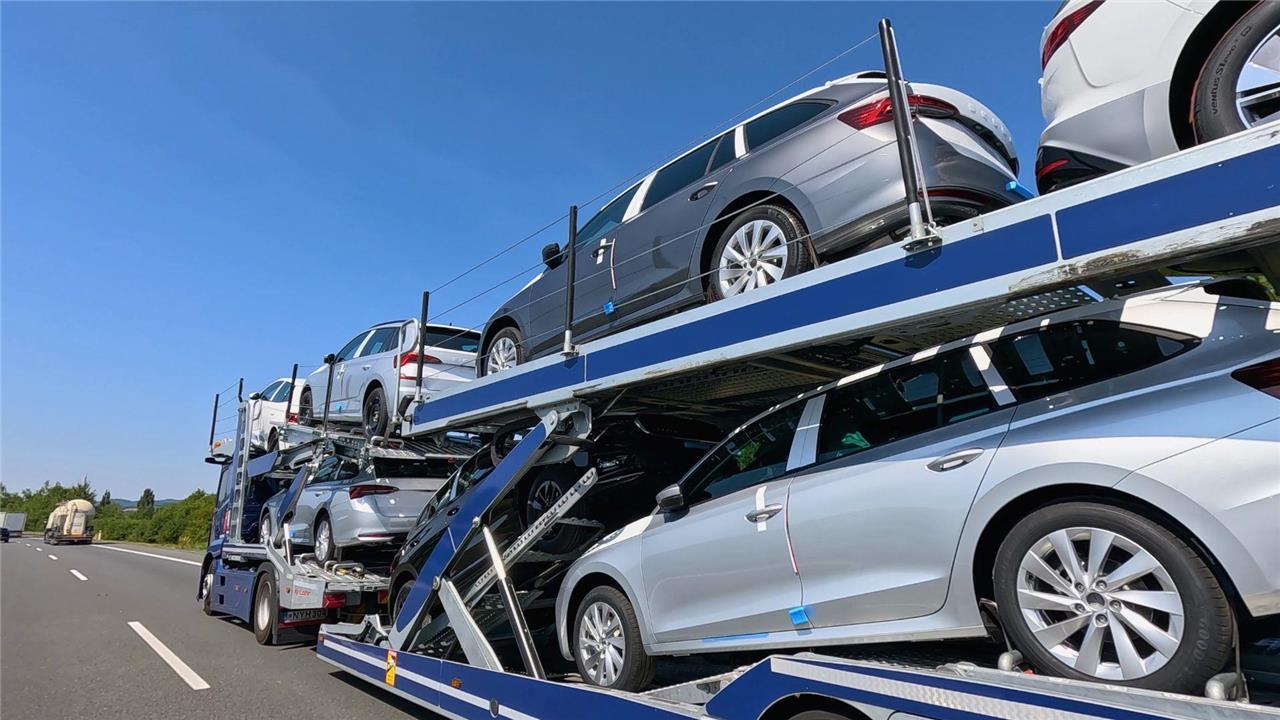 Nuevo reglamento usará valor de referencia del mercado nacional para importación de vehículos y cerrará portillo para subfacturación, según Hacienda